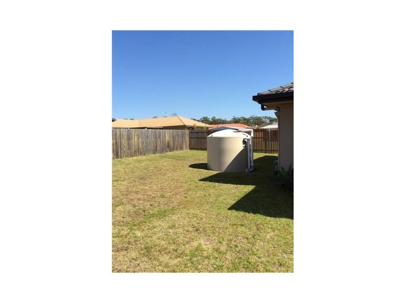 58 Emerald Park Way, Urangan QLD 4655