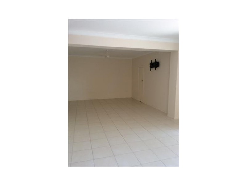 9 Eurong Avenue, Pialba QLD 4655