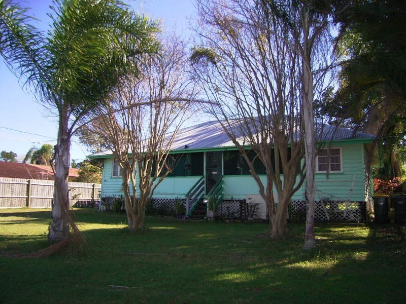 74 Truro St, Torquay QLD 4655