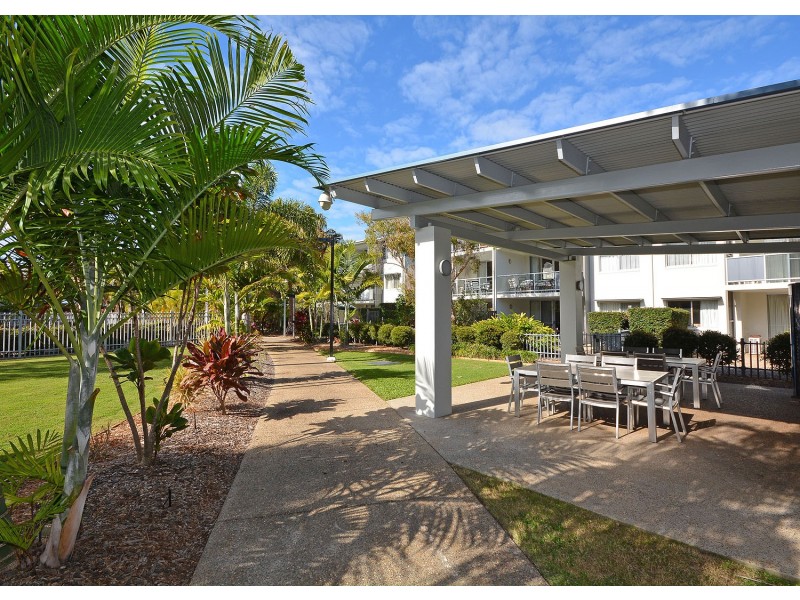 61/68 Pulgul Street, Urangan QLD 4655