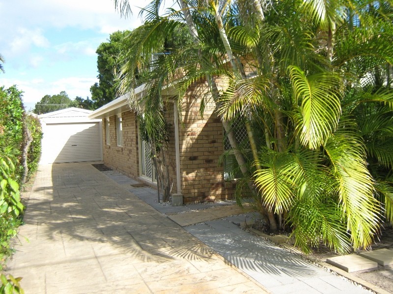 13 Ocean Street, Torquay QLD 4655