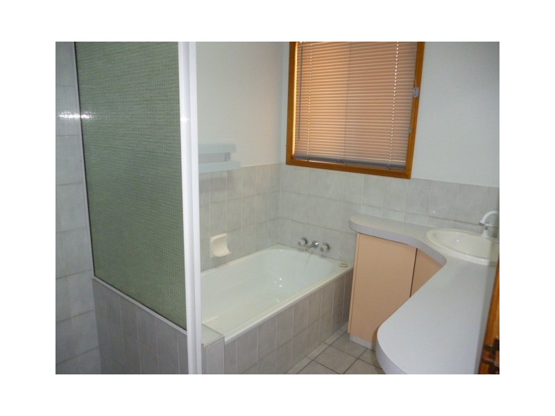 4 Queben Court, Kawungan QLD 4655