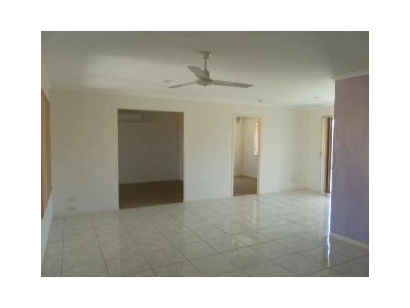 42  Archer Drive, Point Vernon QLD 4655