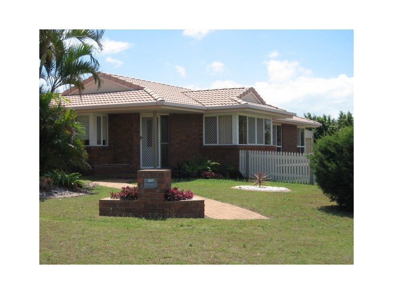 1 Diamond Crt, Point Vernon QLD 4655