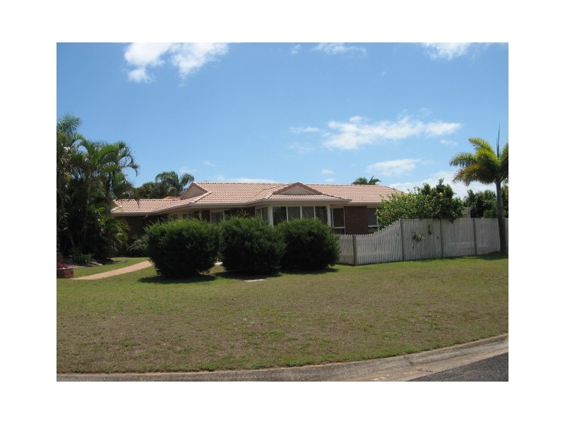 1 Diamond Crt, Point Vernon QLD 4655