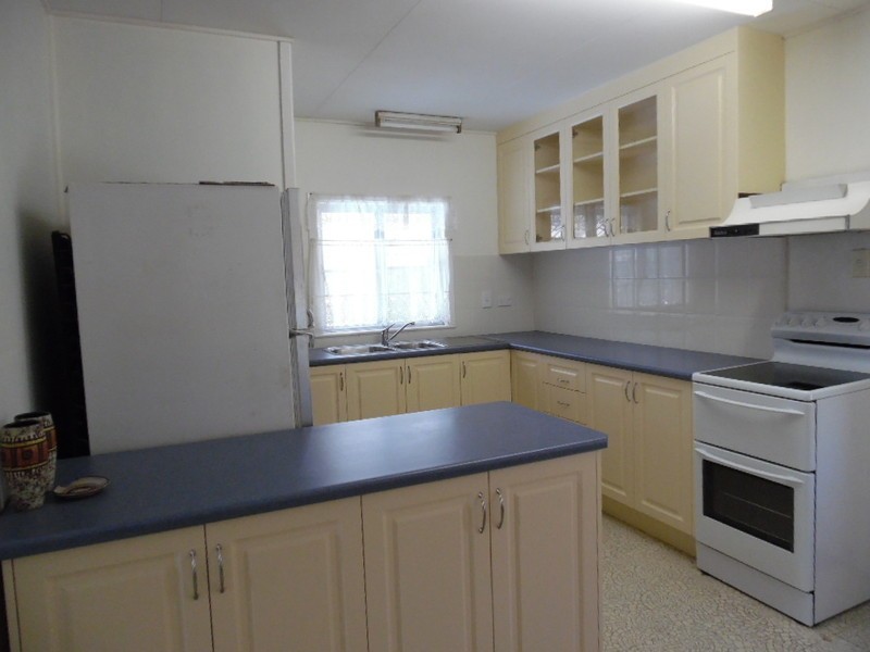 14 Kurrajong Crescent, Point Vernon QLD 4655