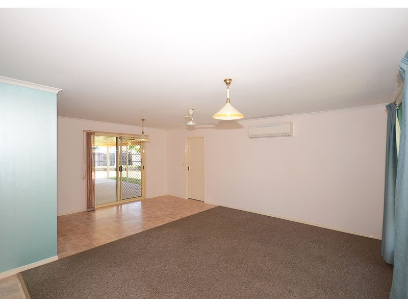 68 Hansen Street, Urangan QLD 4655