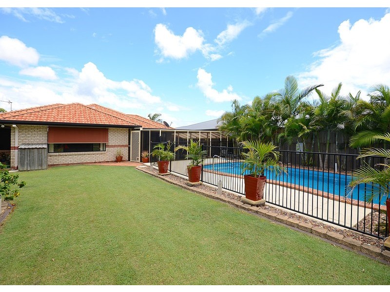 3 Oriole Court, Eli Waters QLD 4655