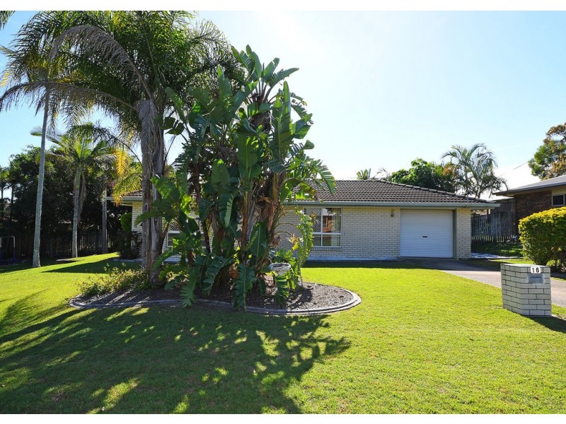 16 Debra Court, Urangan QLD 4655