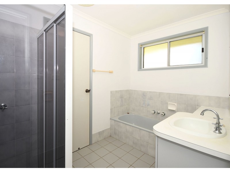 16 Debra Court, Urangan QLD 4655