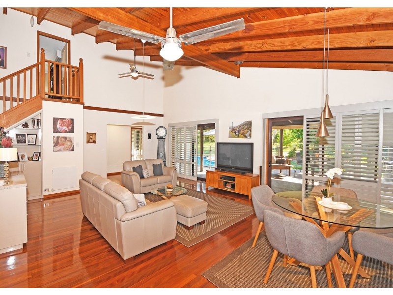 7 Windemere Road, Wondunna QLD 4655