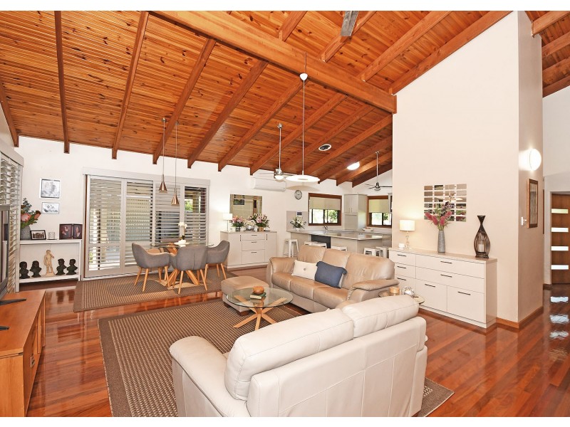 7 Windemere Road, Wondunna QLD 4655