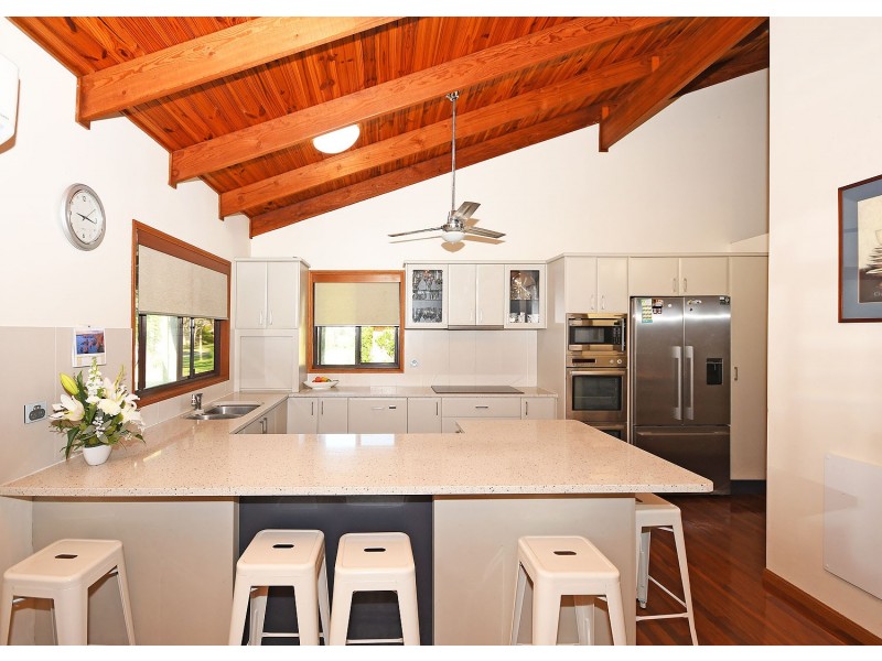 7 Windemere Road, Wondunna QLD 4655