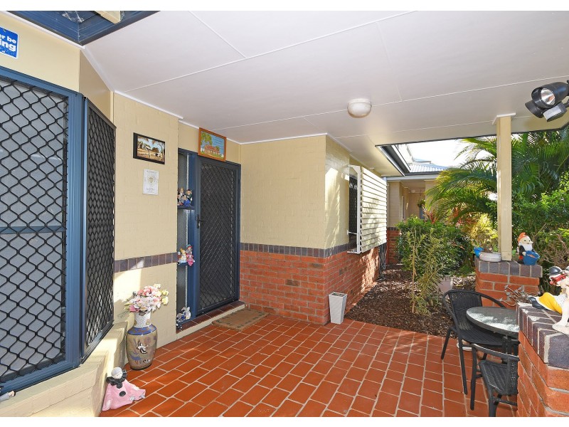 U114, 34 Elizabeth Street, Urangan QLD 4655