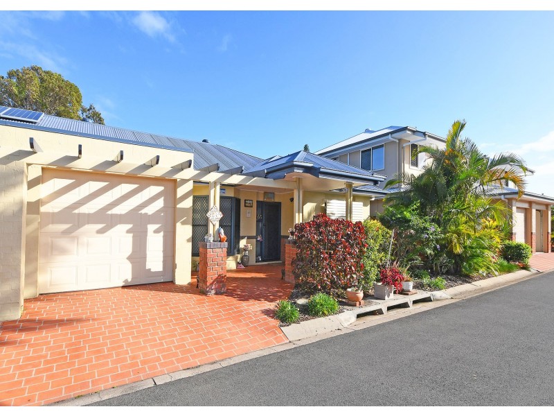 U114, 34 Elizabeth Street, Urangan QLD 4655