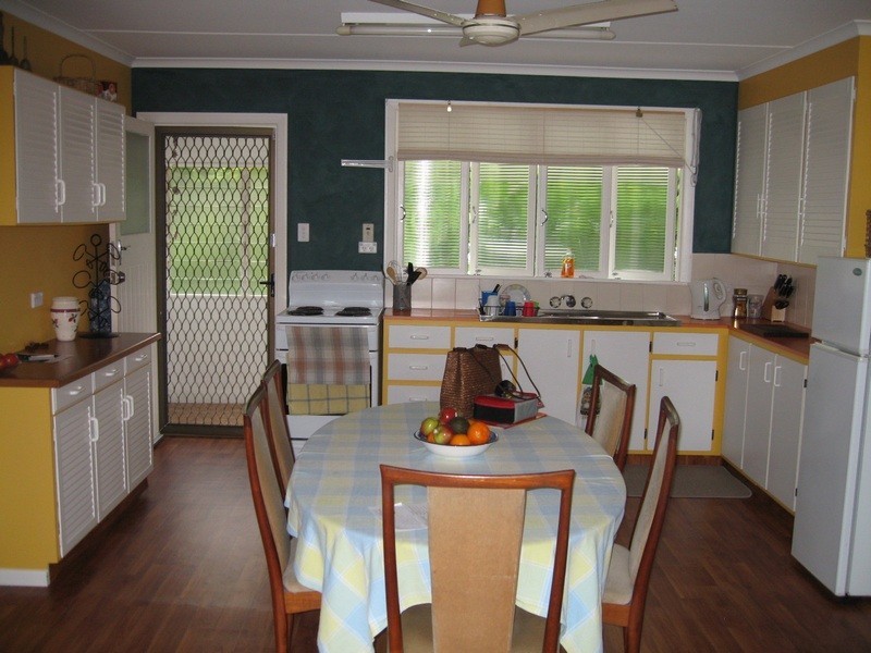 400 Esplanade, Torquay QLD 4655