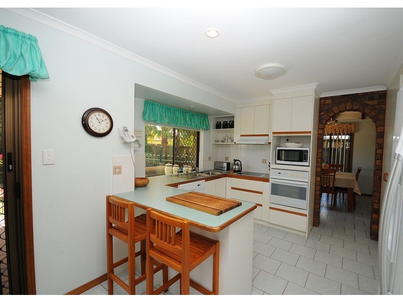 3 Faye Avenue, Scarness QLD 4655