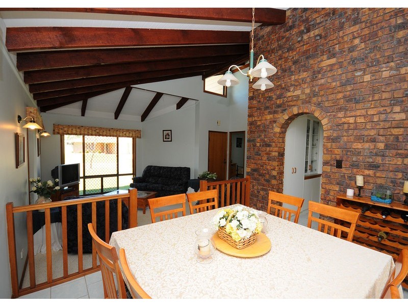 3 Faye Avenue, Scarness QLD 4655