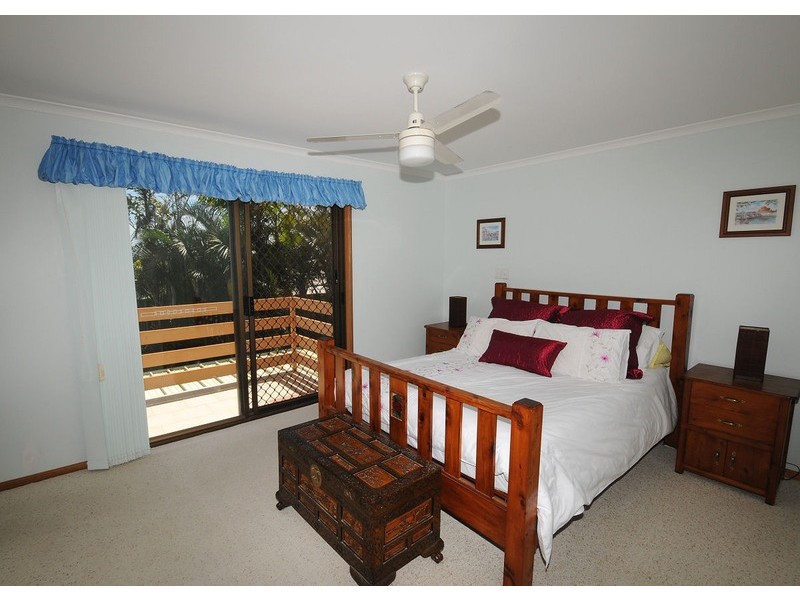 3 Faye Avenue, Scarness QLD 4655