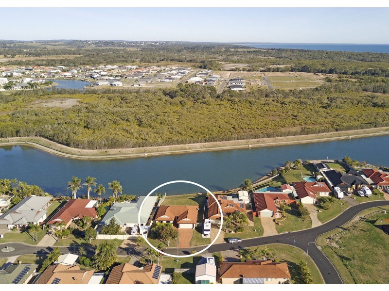 28 Bushlark Avenue, Eli Waters QLD 4655