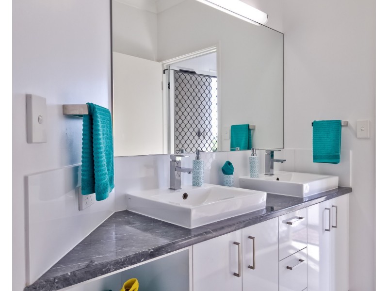 251 Lower Mountain Road, Dundowran QLD 4655