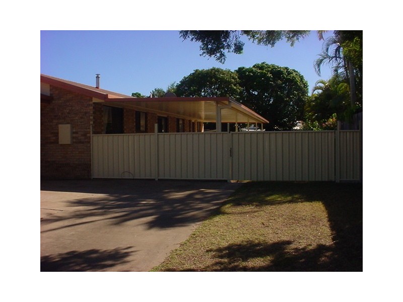 72 Cunningham Street, Urangan QLD 4655