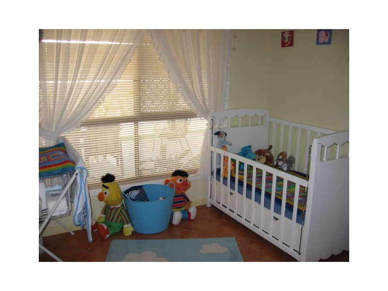 72 Cunningham Street, Urangan QLD 4655