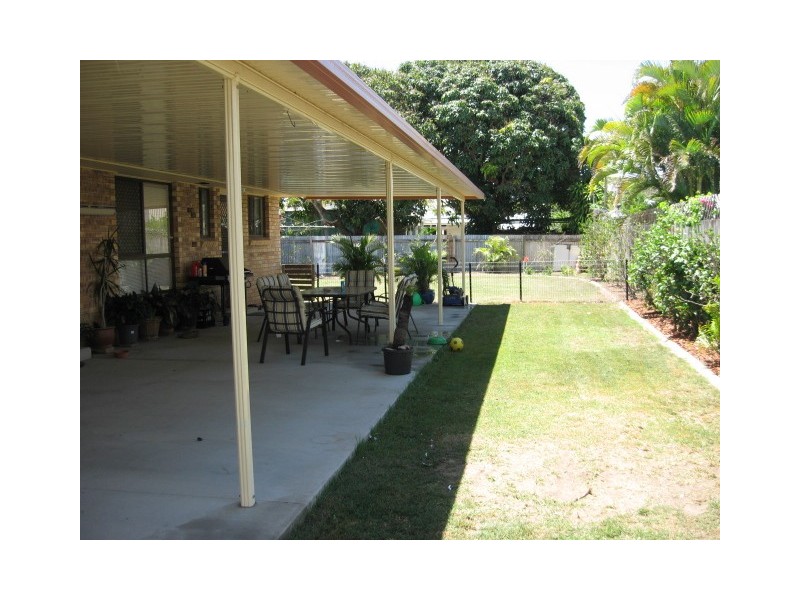 72 Cunningham Street, Urangan QLD 4655