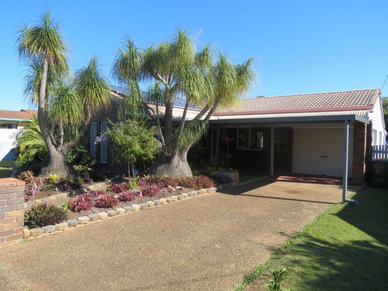98 Murphy Street, Point Vernon QLD 4655