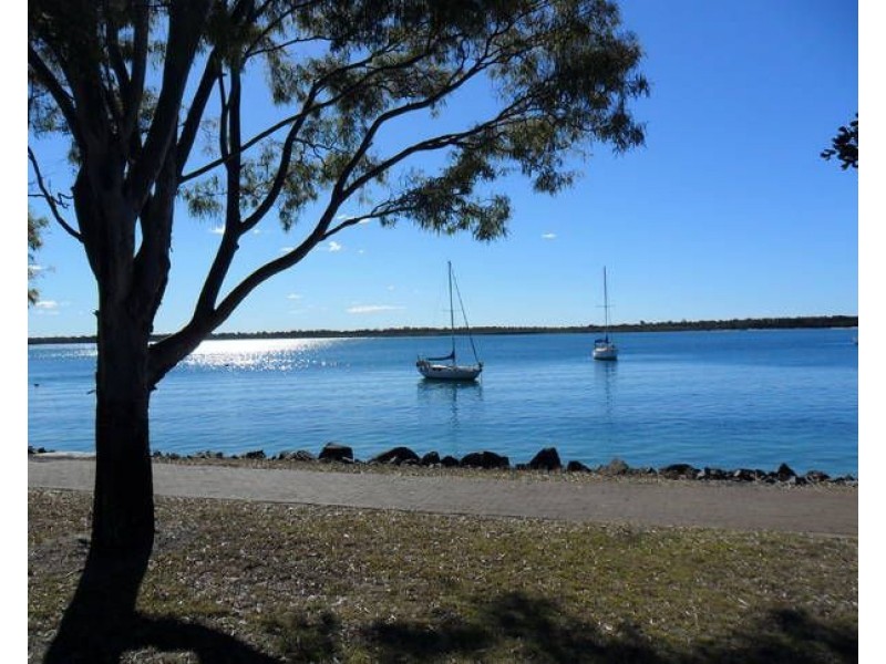 112 Riverview Drive, Burrum Heads QLD 4659