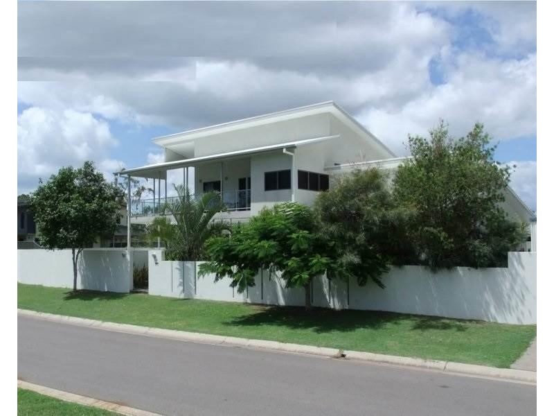 112 Riverview Drive, Burrum Heads QLD 4659