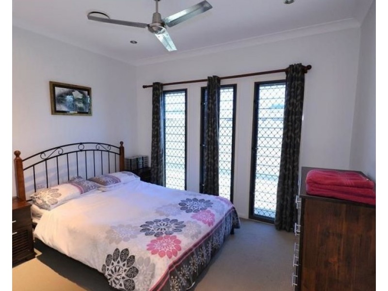112 Riverview Drive, Burrum Heads QLD 4659