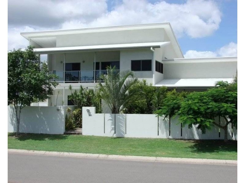112 Riverview Drive, Burrum Heads QLD 4659