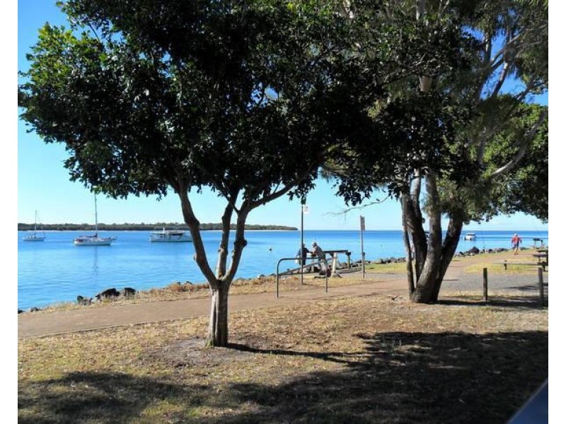 112 Riverview Drive, Burrum Heads QLD 4659