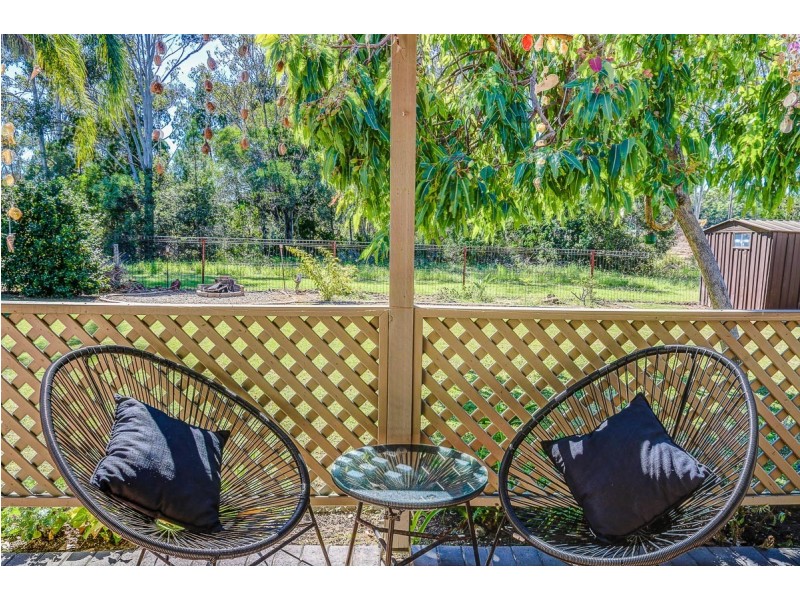 12 Jennylee Close, Urangan QLD 4655