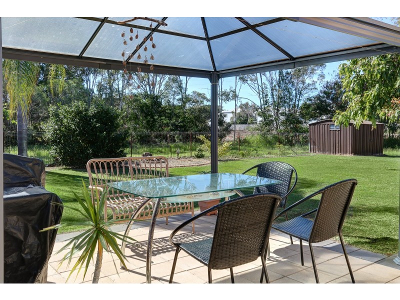 12 Jennylee Close, Urangan QLD 4655