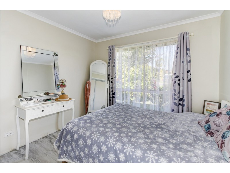 12 Jennylee Close, Urangan QLD 4655