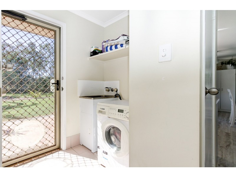 12 Jennylee Close, Urangan QLD 4655
