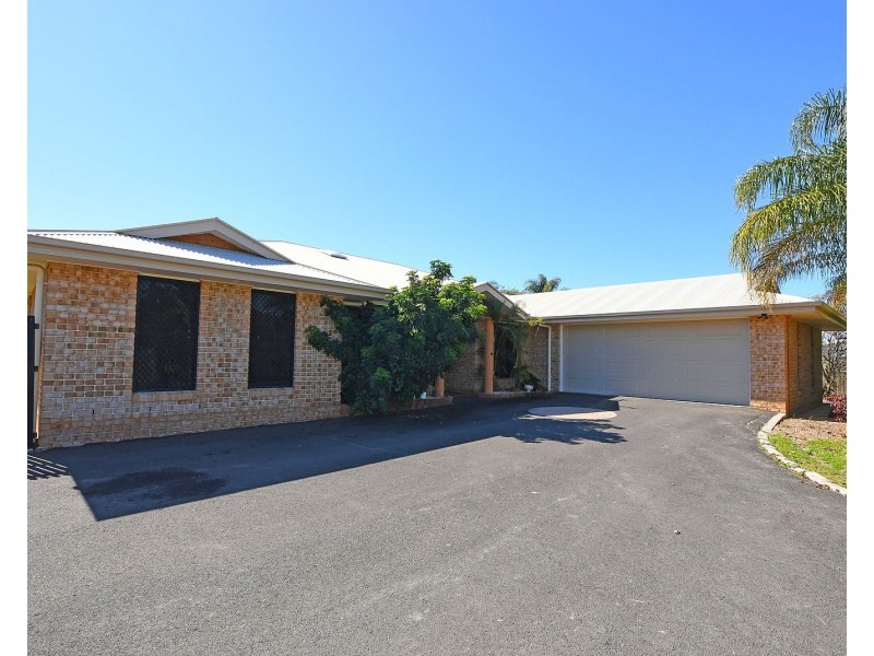 9 Sunline Court, Urangan QLD 4655