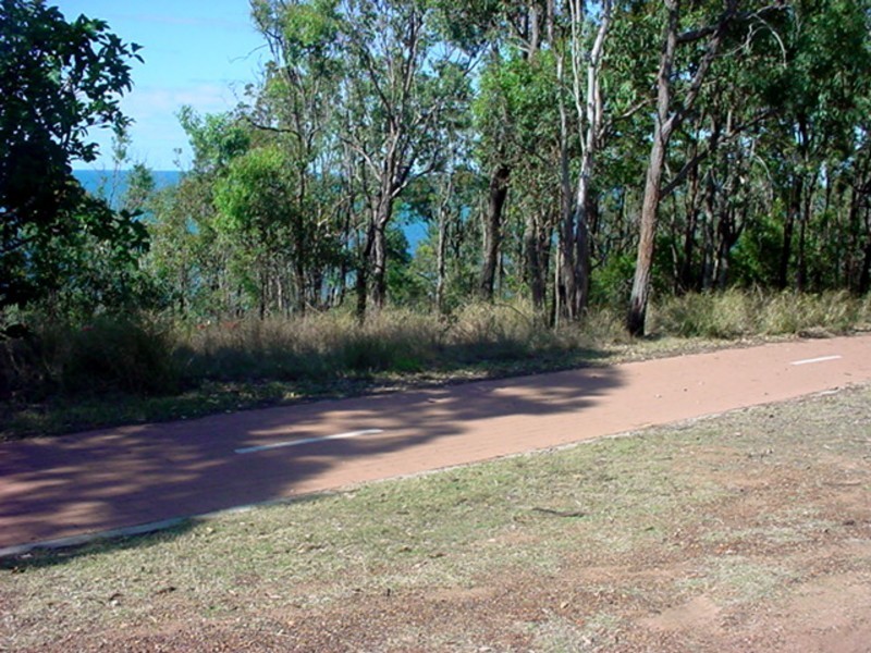 40 Esplanade, Point Vernon QLD 4655
