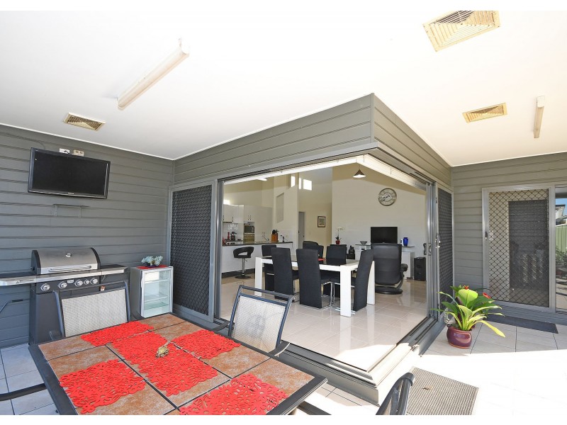 84 Wattle Street, Point Vernon QLD 4655