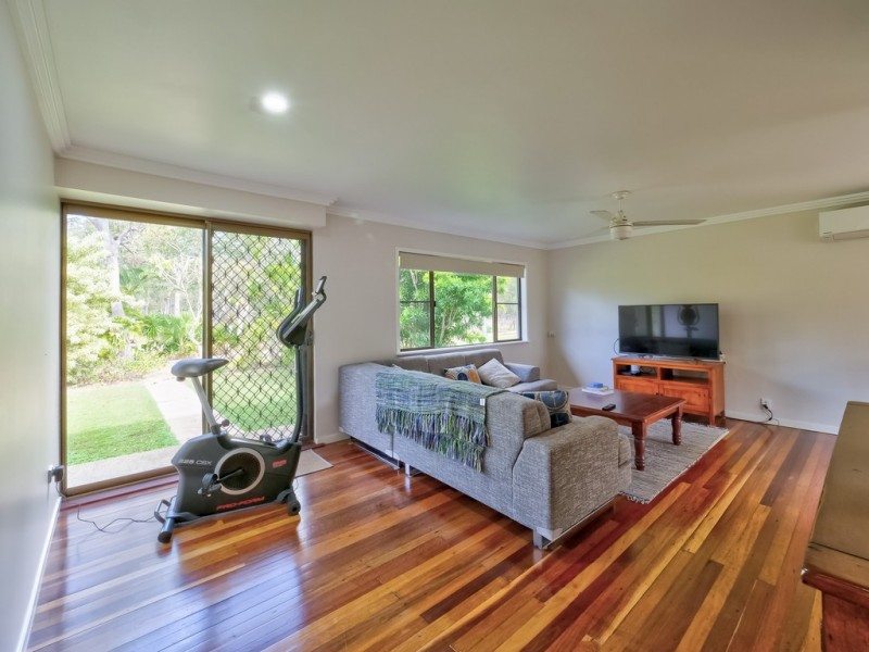 68 Sunnyside Drive, Hervey Bay QLD 4655