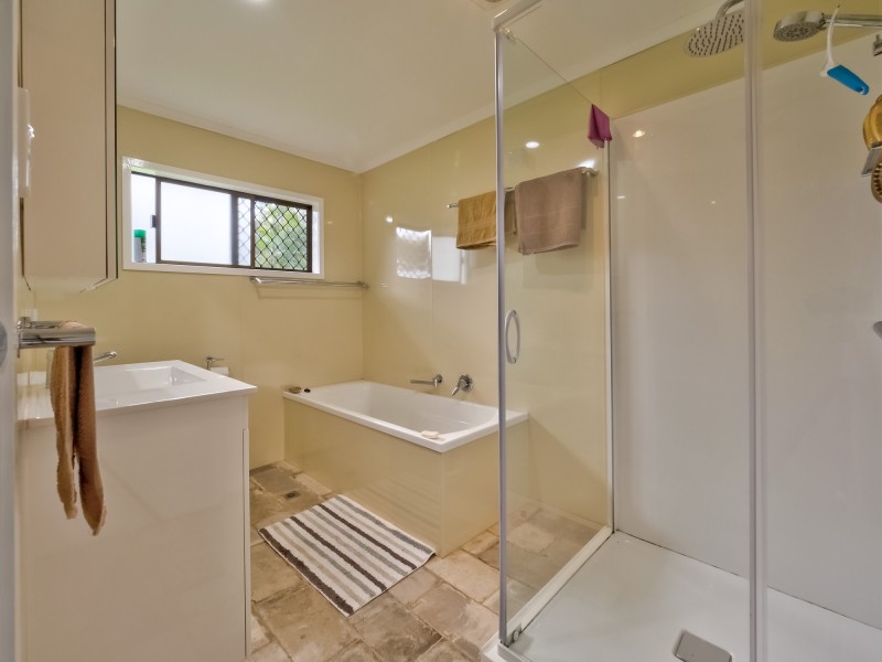 68 Sunnyside Drive, Hervey Bay QLD 4655