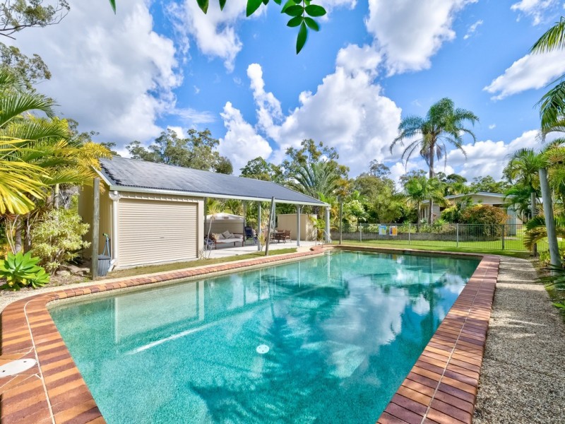 68 Sunnyside Drive, Hervey Bay QLD 4655
