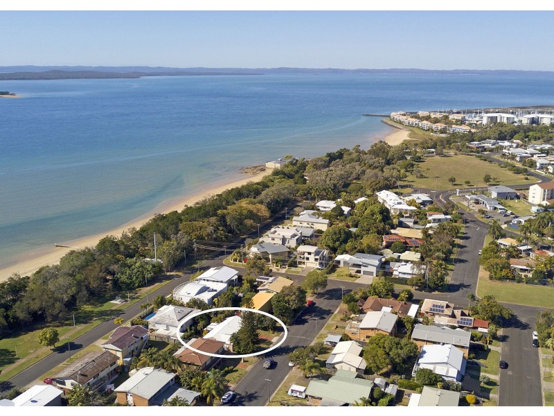 26 Prince Street, Urangan QLD 4655