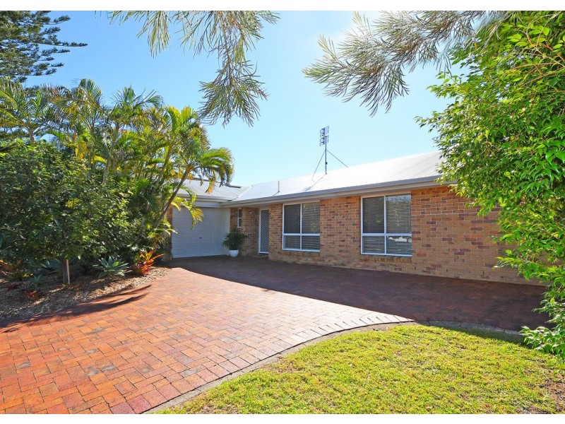 26 Prince Street, Urangan QLD 4655