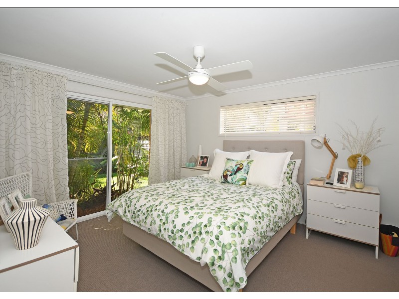 26 Prince Street, Urangan QLD 4655