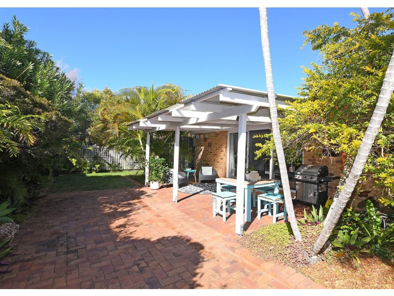26 Prince Street, Urangan QLD 4655