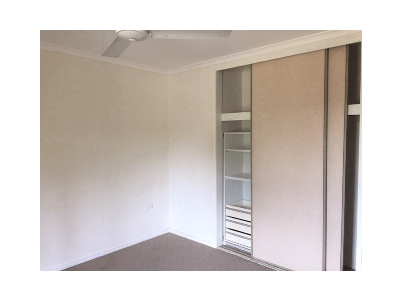 20 William Street, Urangan QLD 4655