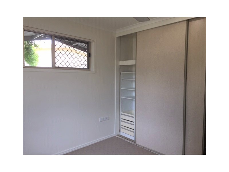 20 William Street, Urangan QLD 4655